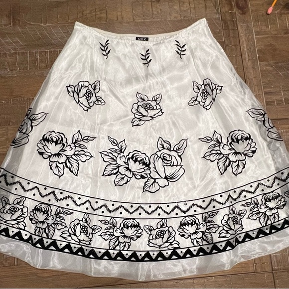 MSK Black and White Floral A-Line Skirt - Picture 5 of 11